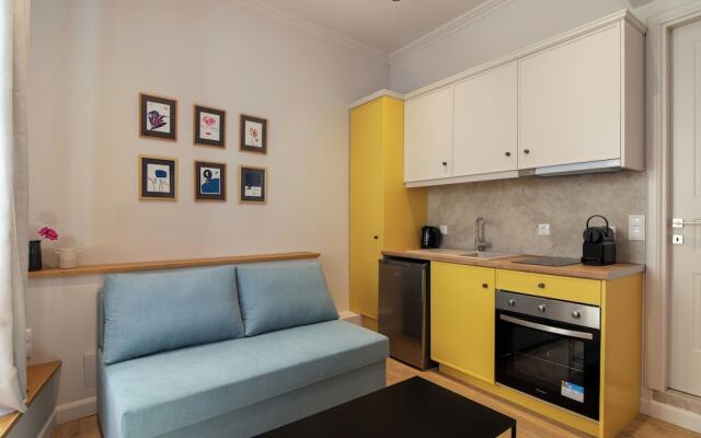 Kantouni Mpizi Suites by CorfuEscapes