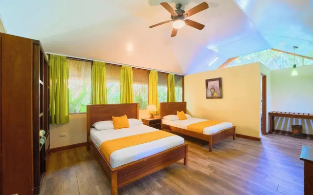Aninga Lodge