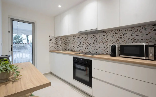 Seaside Elegance Brand New 2BD Luxury Stay