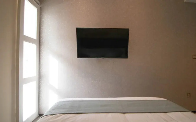 Hotel Calmo Hamilton