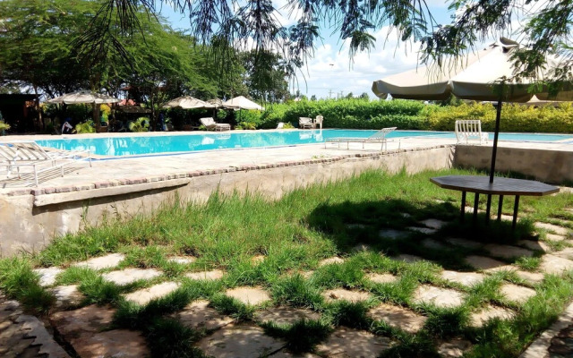 Savannah Lodge Nguluni
