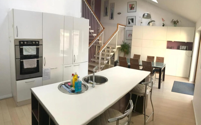 Modern City Centre House