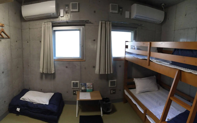 Weekly SHO Hotel Namba