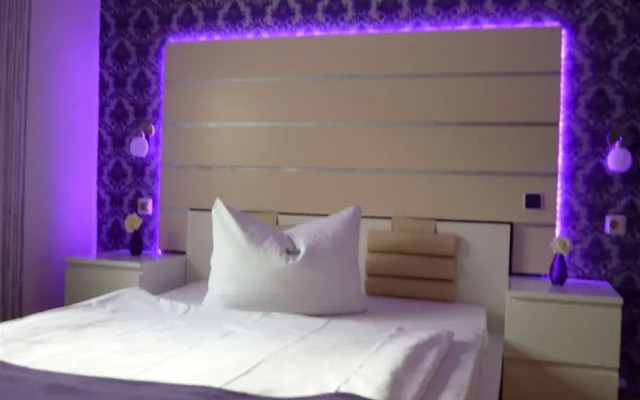 Hallbergerhof Hotel & Hostel