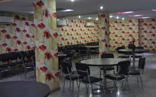 Hotel Lotus Palace