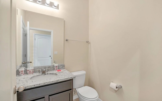 6047 Broad Oak Drive