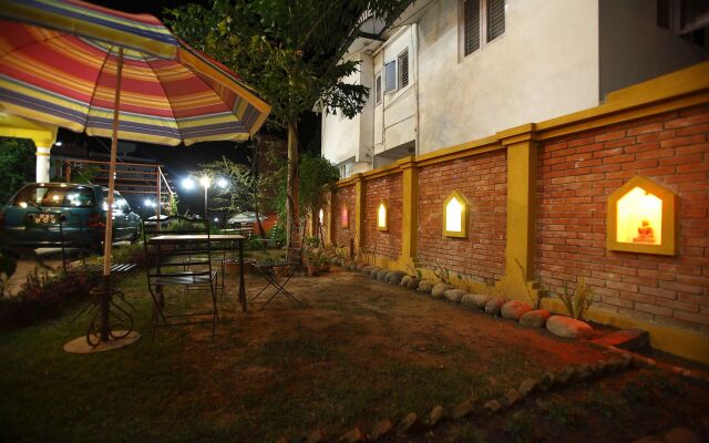 Royal Astoria Hotel