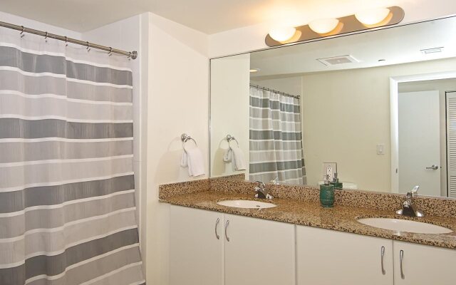 The Hotel House - One Broadway