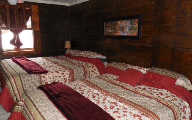 Chalets & appartements Au Chant De La Rivière