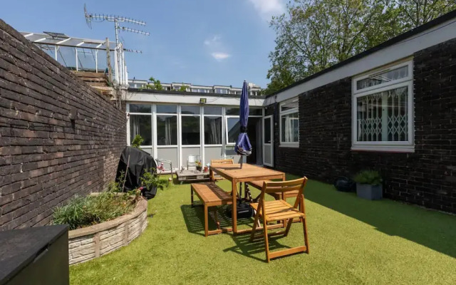 Spacious & Welcoming 4BD House - Kennington
