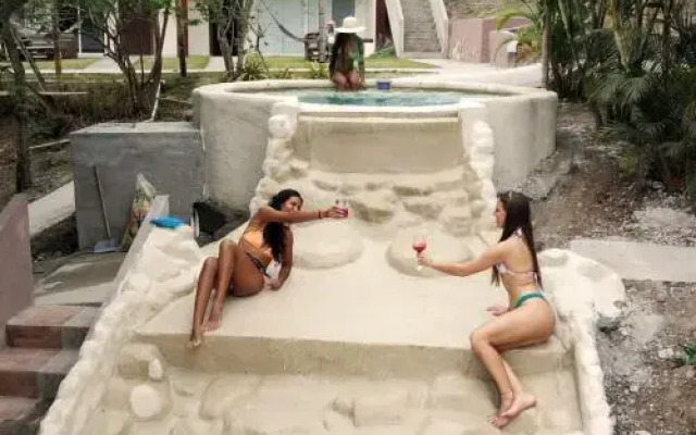 ME Hotel in Montanita Estates