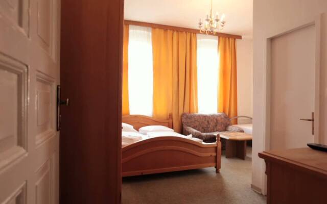 Hotel B1