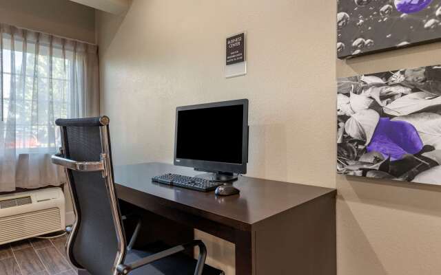 Sleep Inn & Suites