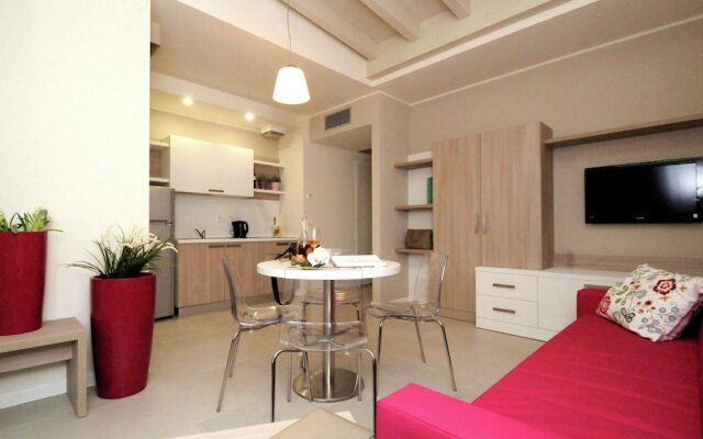 New Residence by Lake Iseo, Surrounded by Green