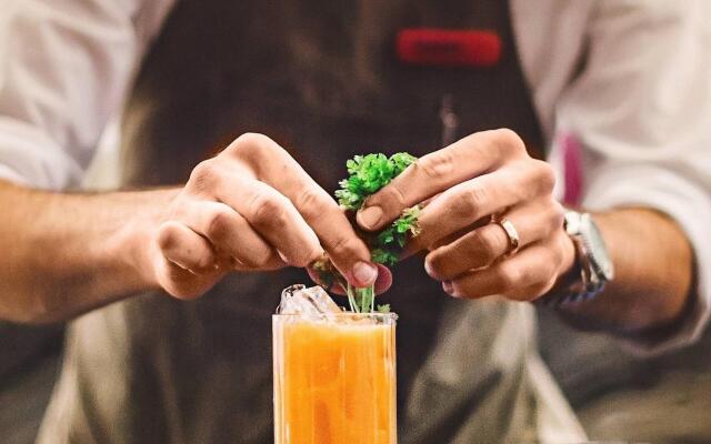 Glass Light Hotel & Gallery, Autograph Collection