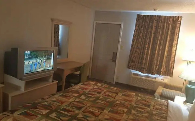 The Brooke Hotel