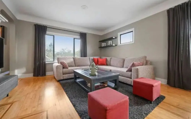 Comfy Kitsilano House