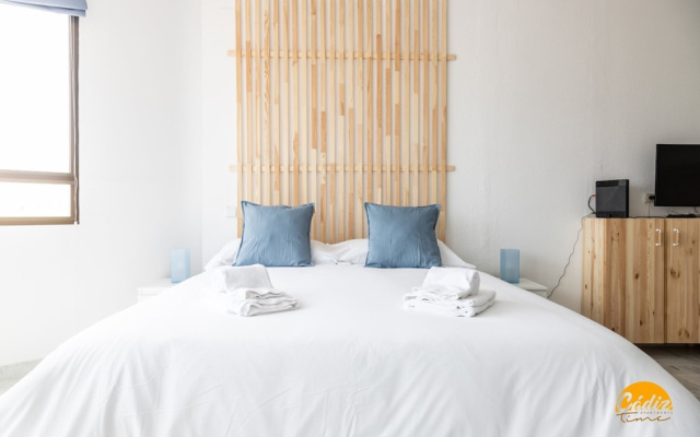 Loft Victoria Beach Free Parking by C diz Time