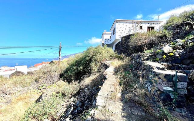 Casa rural con BBQ, Wifi y inolvidable vista a océano, El Hierro