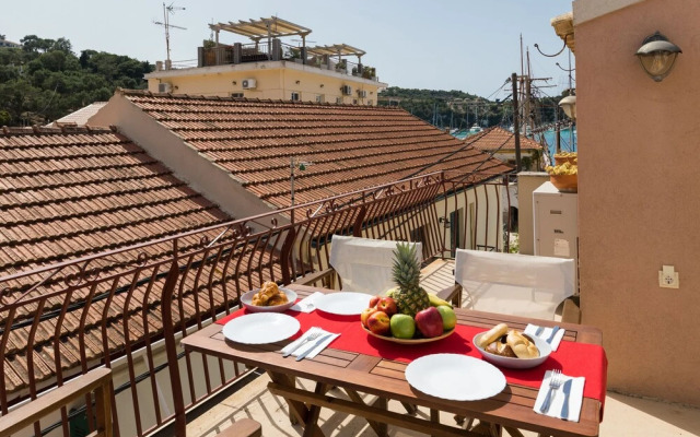 Eudoxia Apartment