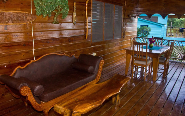 Little Bay Cabins