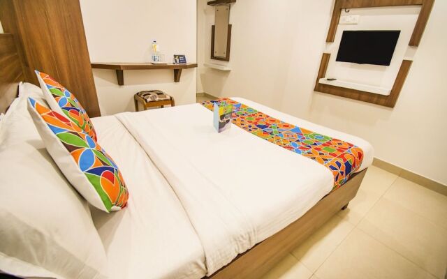 FabHotel Delma Porur