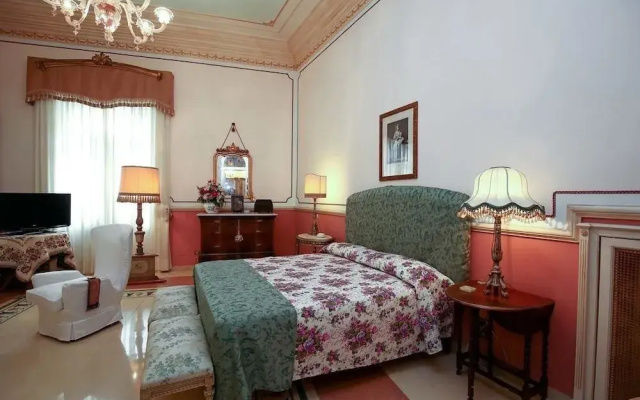 B&B Flora House
