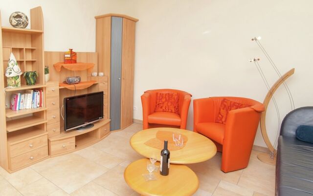 Modern Apartment in Zella-Mehlis with Private lawn