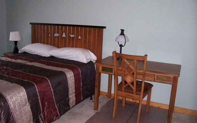 Minocqua Lake Unit B7 3 Bedroom Condo