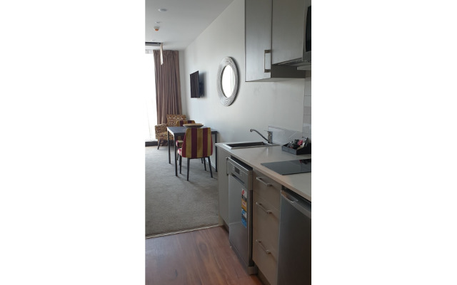 Ramada Suites by  Auckland Manukau Pacfic Centre