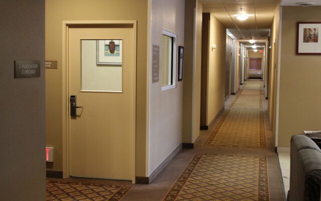 Candlewood Suites Airport by IHG