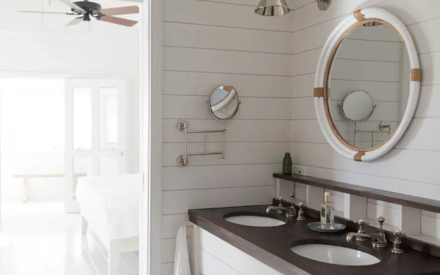 Conch Shell Harbour Island 5 Bedroom Home