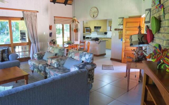 Kruger Park Lodge - AM8 - 3 Bedroom Chalet