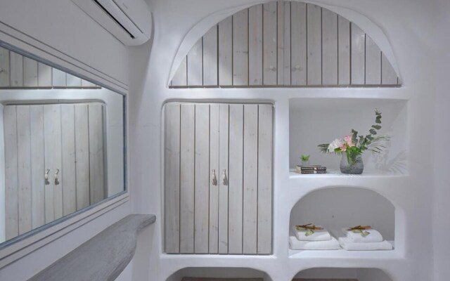 Fulfill your Holiday Dreams at Mikonos