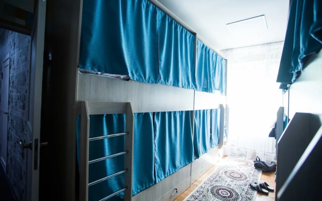 Hostel Eleon