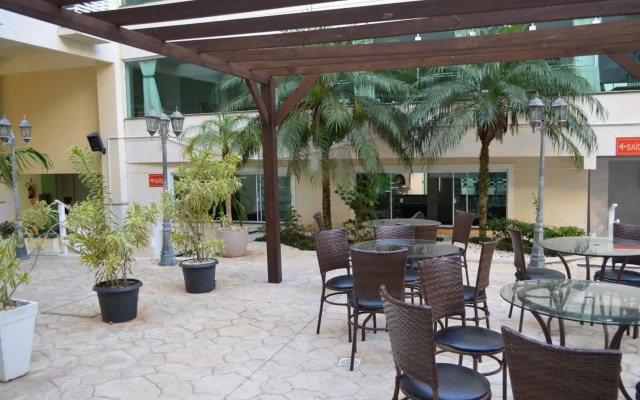 Bombinhas Summer Beach Hotel & Spa