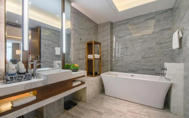 Rezen Heyi Hotel Yizhang