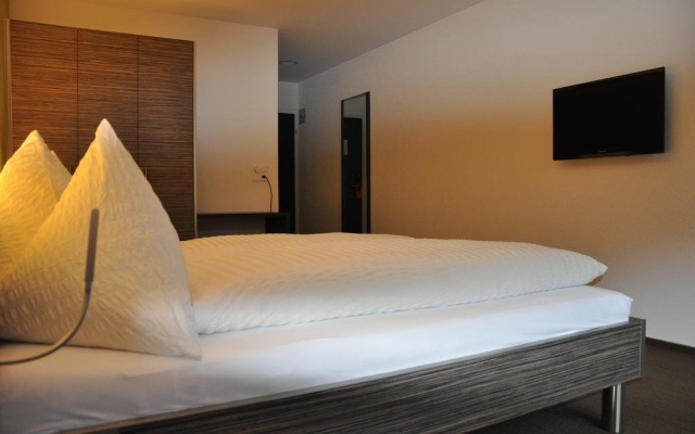 Hotel Restaurant Seegarten – Guest Rooms – Arbon