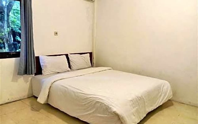 Ceria Residence Near AhmadYani International Airport Semarang