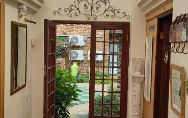 Dormio Manor Guest Lodge