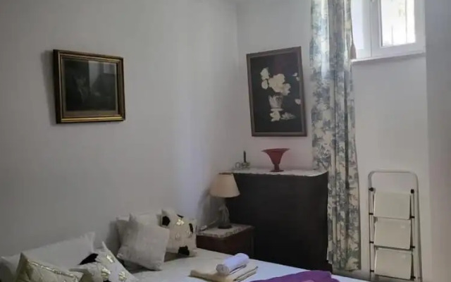 Room-sintra Lousa Twin Guest Room With P