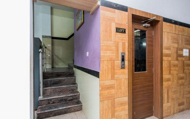 OYO 15569 Hotel Manorama Palace