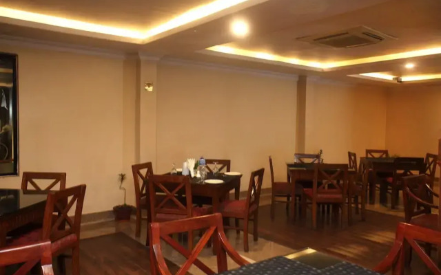 Capital O 699 Hotel Sneha