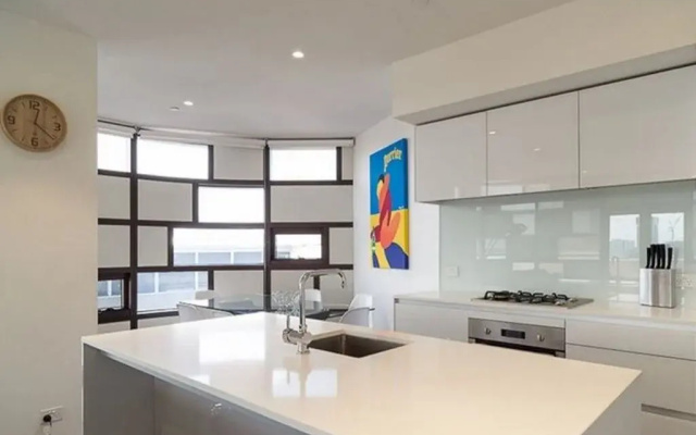 Lemporia Apartments – Guest Rooms – Melbourne