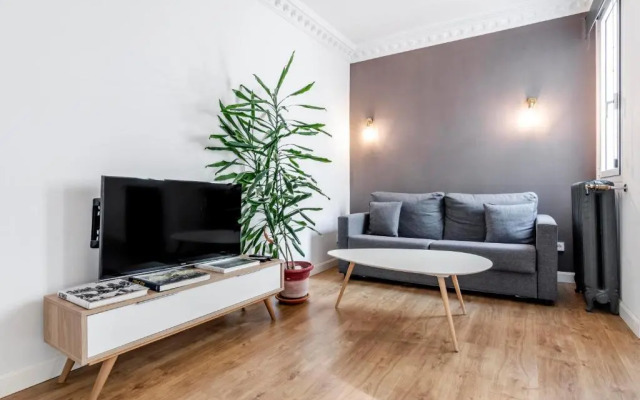 Alfonso Apartments