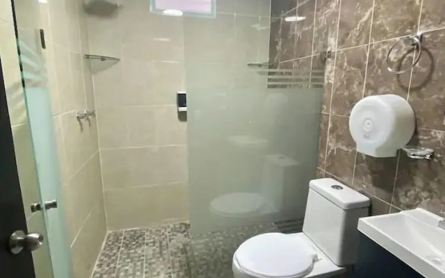Lomas Altas Tonala Céntrico 4
