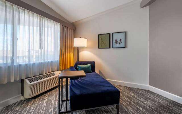 Best Western Premier Denver East