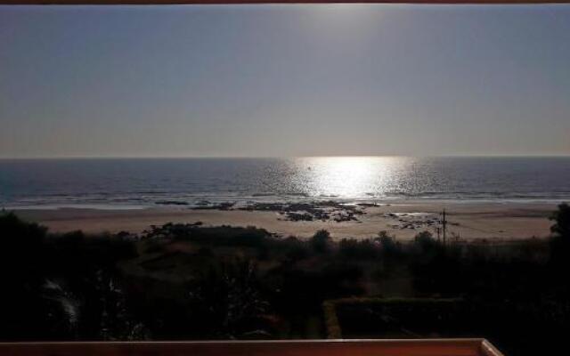 Whistling Palms Beach Resort