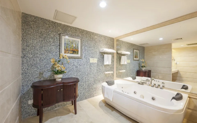 Zhaoqing Senlan Yunhai Hotel