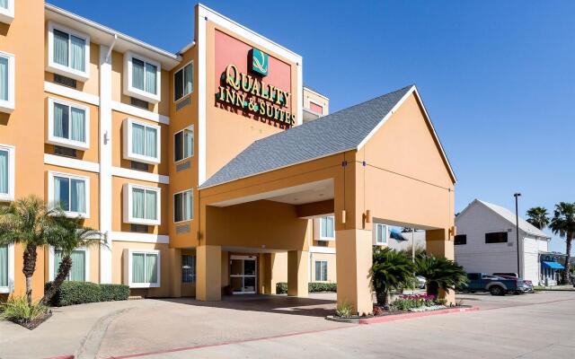 Quality Inn & Suites West Chase